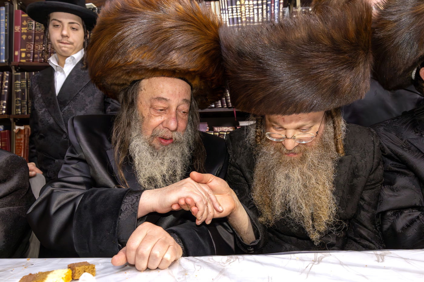 הכנסת ס"ת ושבע ברכות בחצה"ק זוועהיל