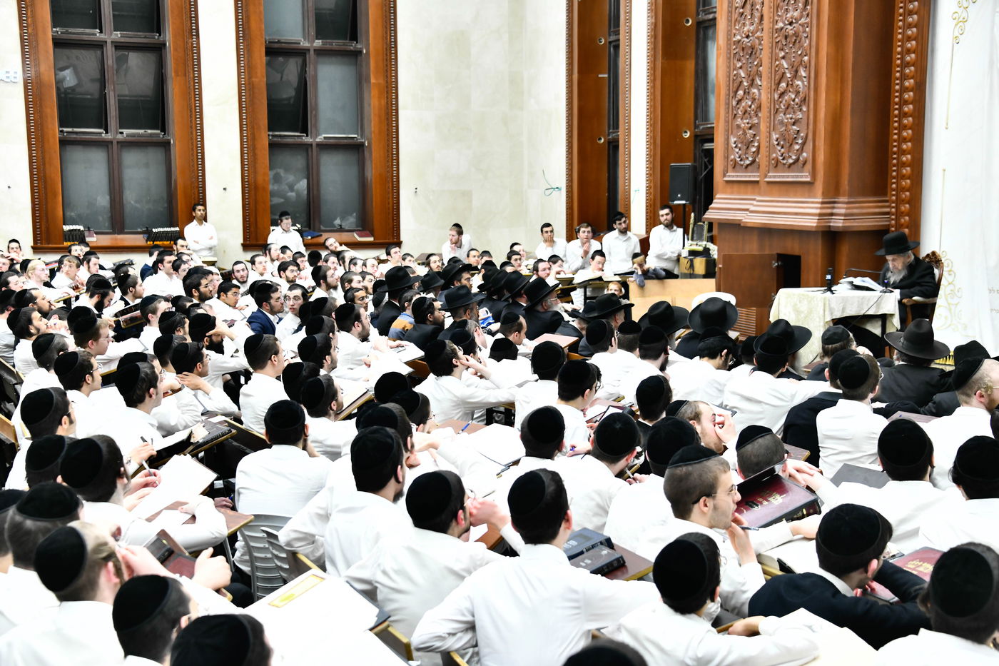 הגר"ד לנדו בשיחה בישיבת בית מדרש עליון