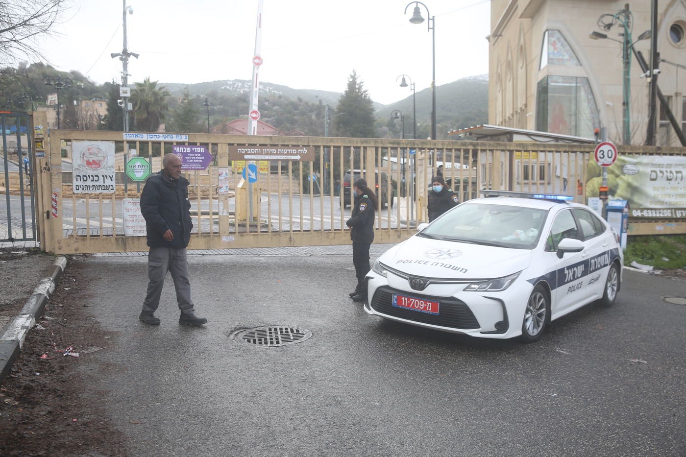 שער הכניסה למירון, אילוסטרציה