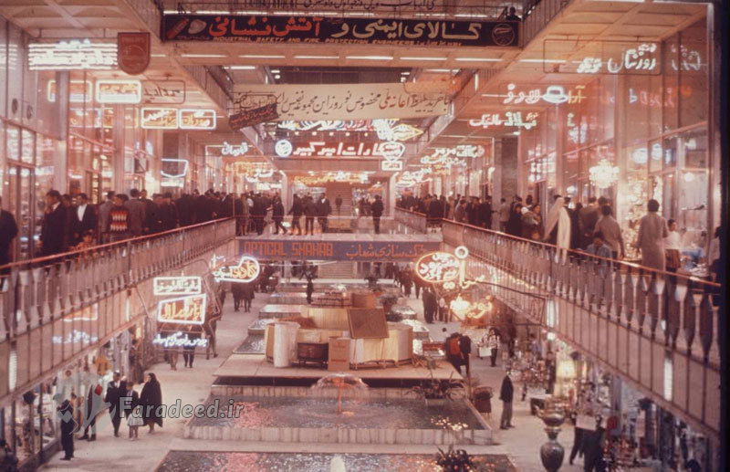 מעצמה של איש אחד - פנים מגדל פלאסקו– סמל הקדמה של טהראן בשנות ה־60 ואימפריית האלומיניום של חביב אלקאניאן. שרד את המהפכה – אך קרס ב־2017 בשריפה קטלנית, ונעלם יחד עם פרק שלם מהעיר הישנה.