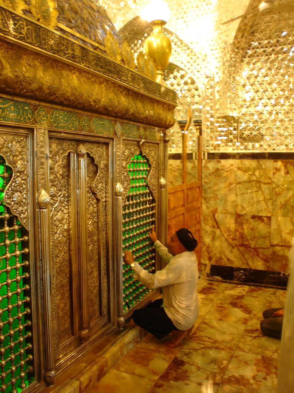 פנים קבר דניאל בשושן