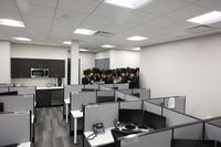 הרבי מסאטמר בקביעת מזוזות במרכז הרפואי בקריית יואל