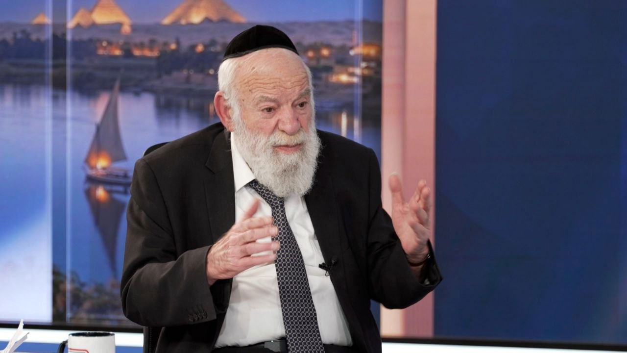 הרב שמואל בורנשטיין בתוכנית "שואלין ודורשין"