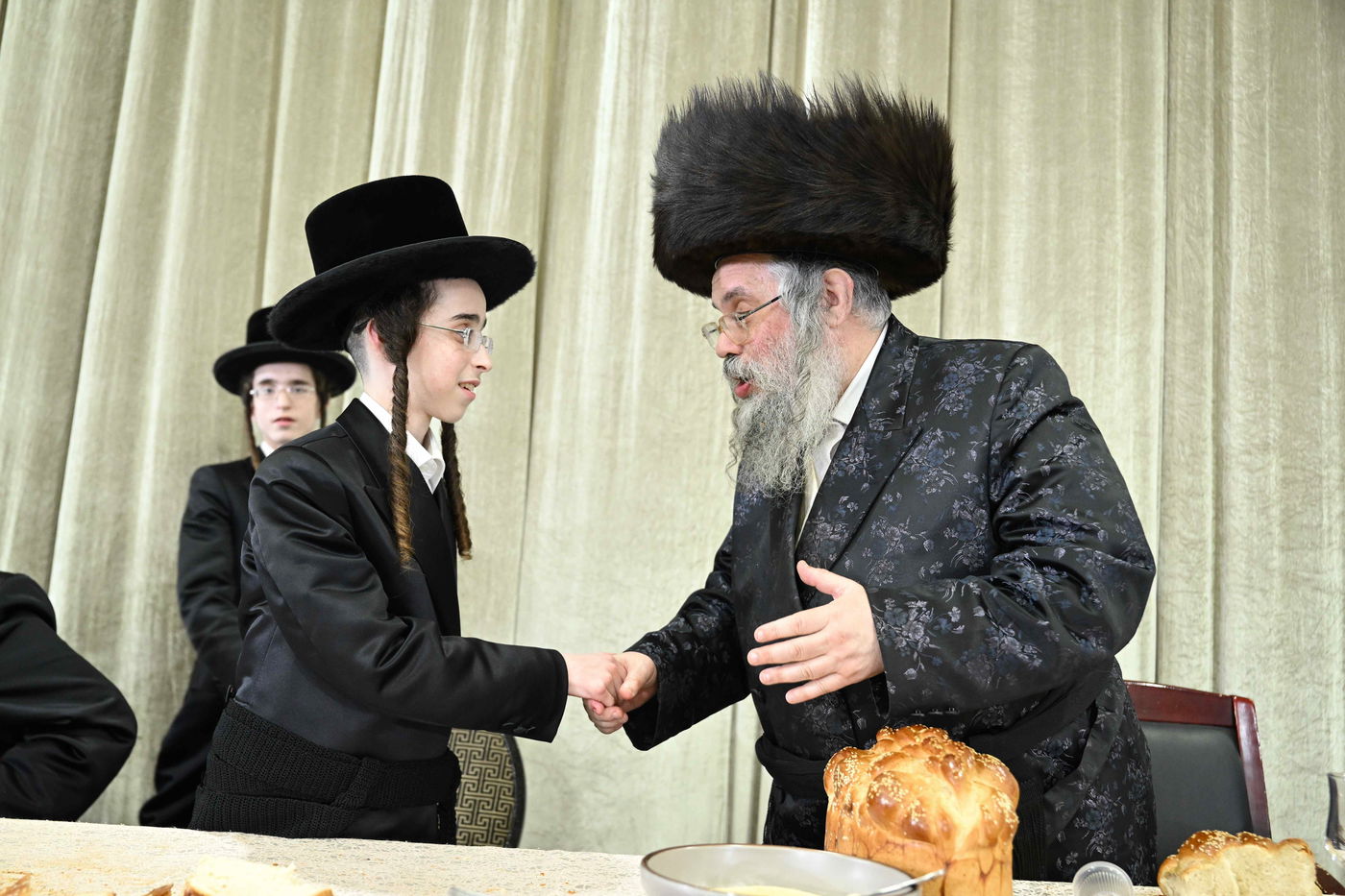 בר מצווה לנכד הגה"צ רבי אפרים פישל מוטצען