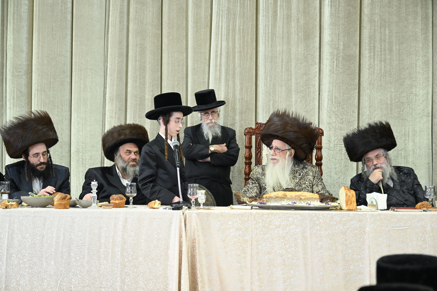 בר מצווה לנכד הגה"צ רבי אפרים פישל מוטצען