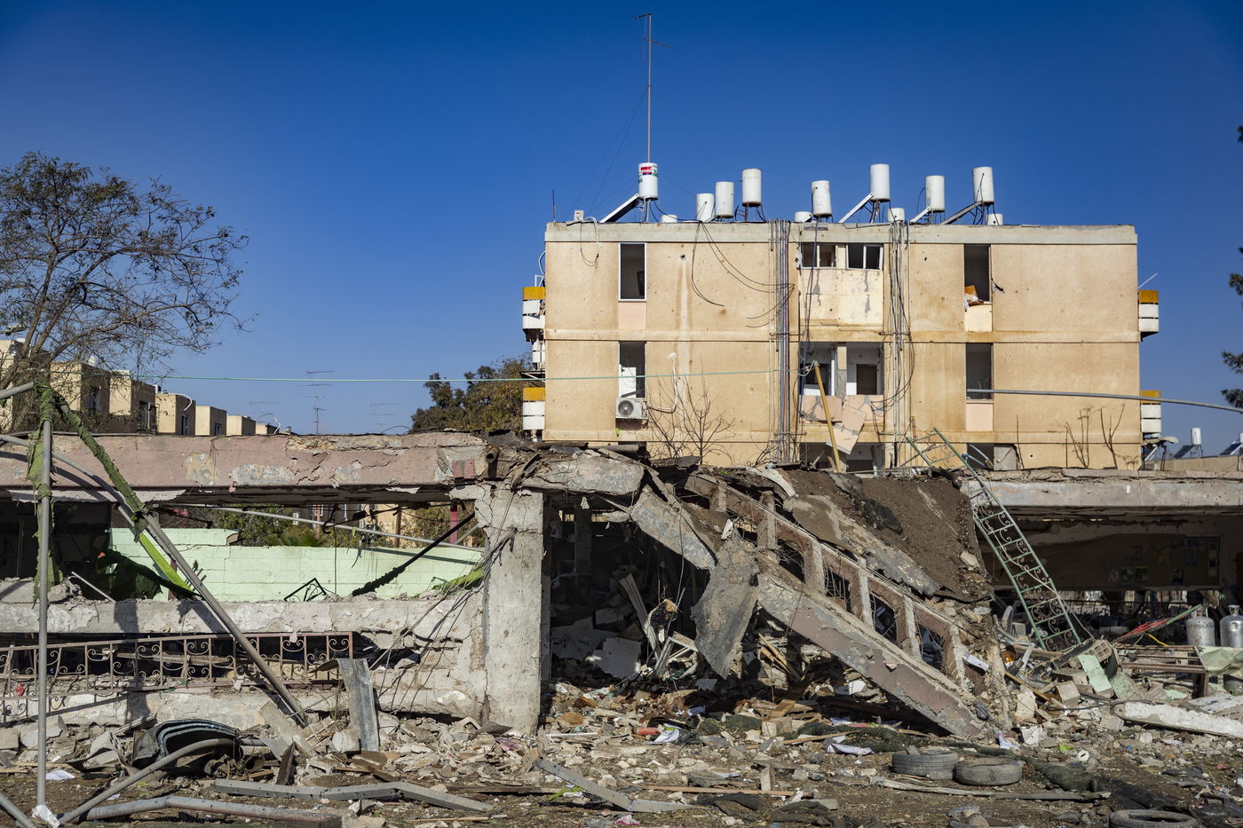 זירת הפגיעה בדימונה, הבוקר