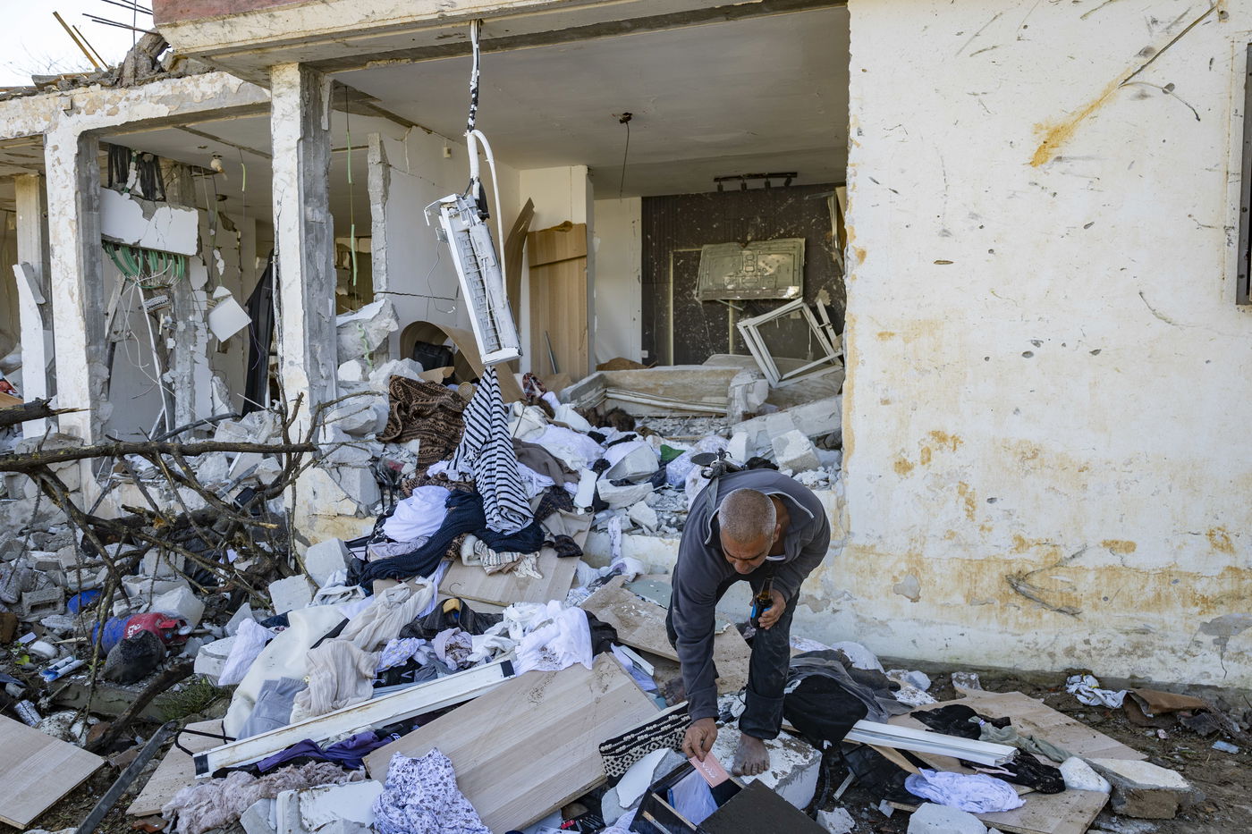 זירת הפגיעה בדימונה, הבוקר