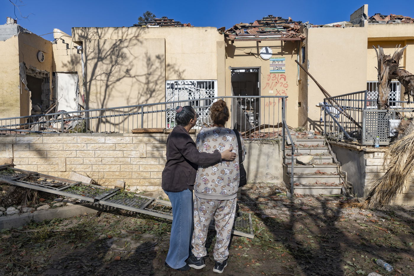 זירת הפגיעה בדימונה, הבוקר