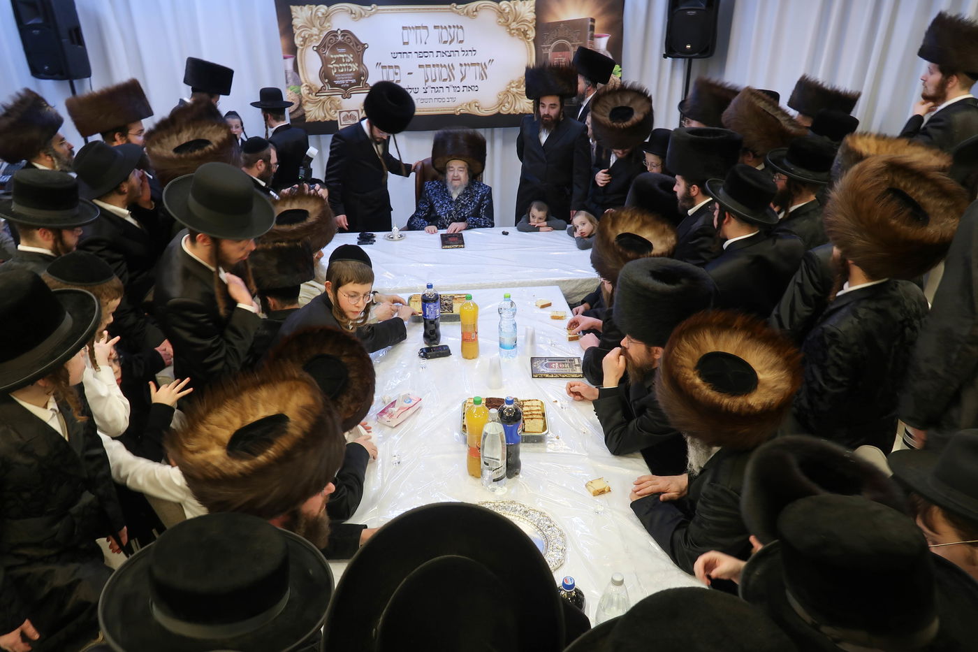 מסיבת הלחיים אצל הגרי"מ שכטר