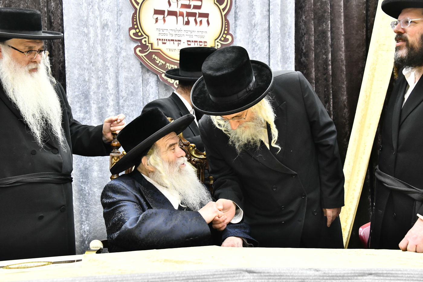 מעמד כבוד התורה בקרעטשניף י-ם