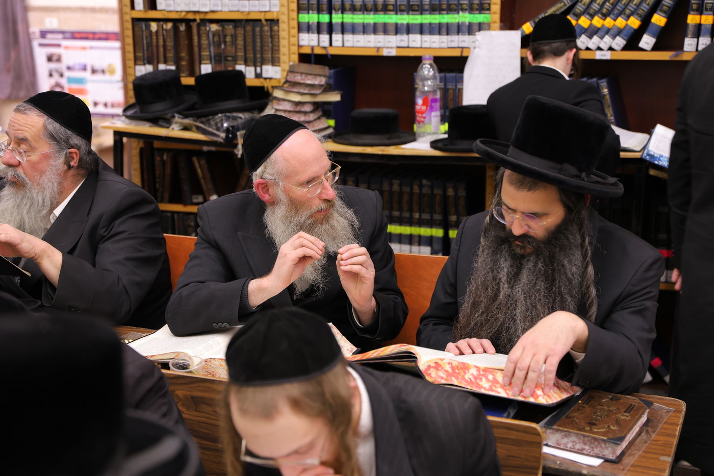 סדר לימוד של עשר שעות ברציפות בנדבורנה ירושלים