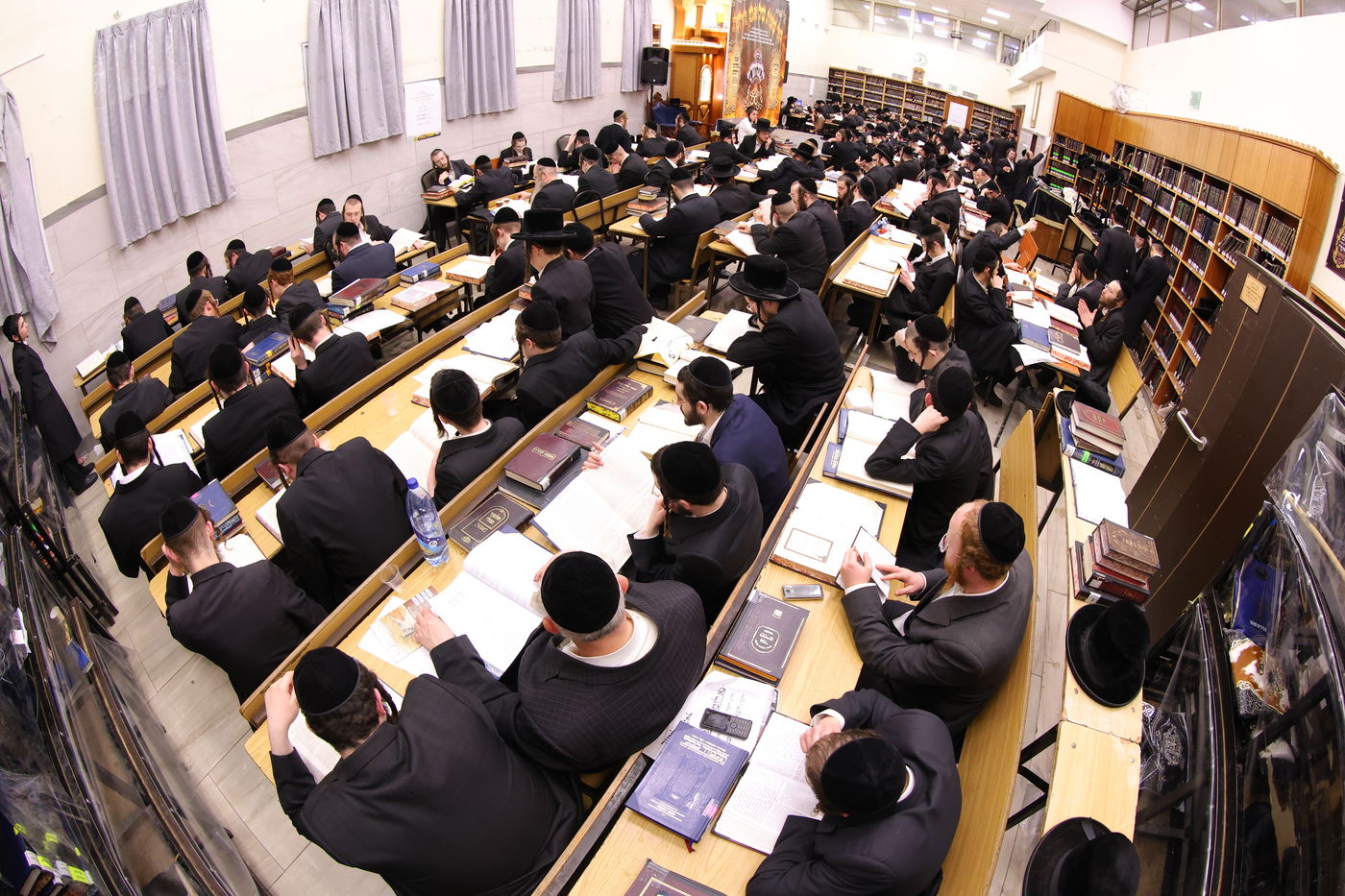 סדר לימוד של עשר שעות ברציפות בנדבורנה ירושלים