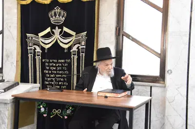 בחורי ויז'ניץ אצל הגרמ"ה הירש