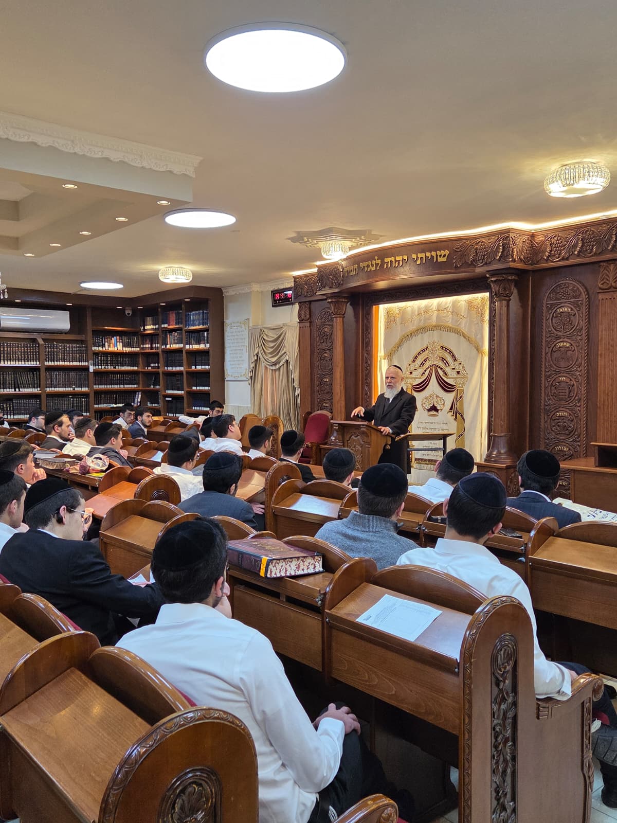 הגר"ז כהן בשיעור בישיבה