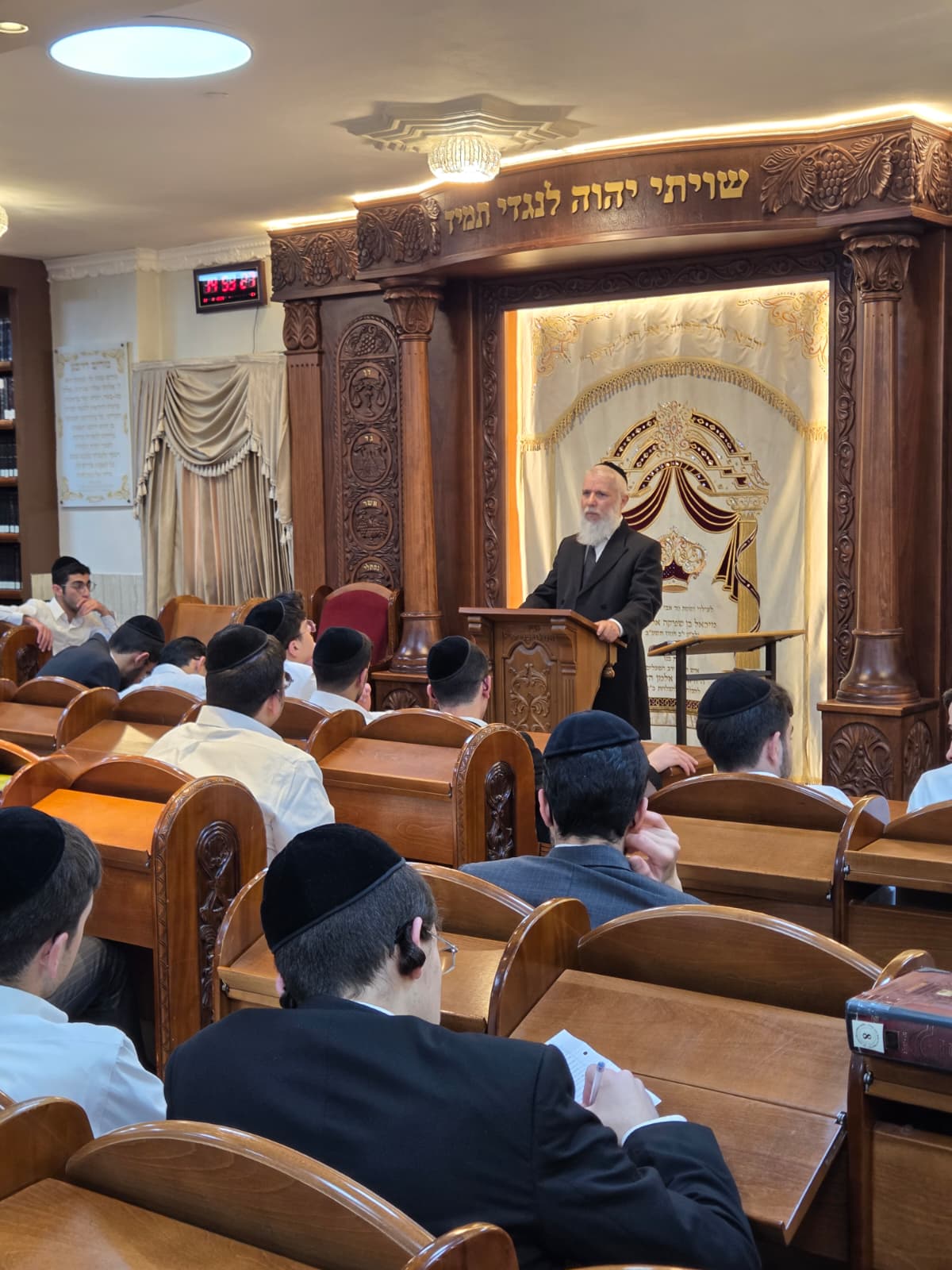 הגר"ז כהן בשיעור בישיבה