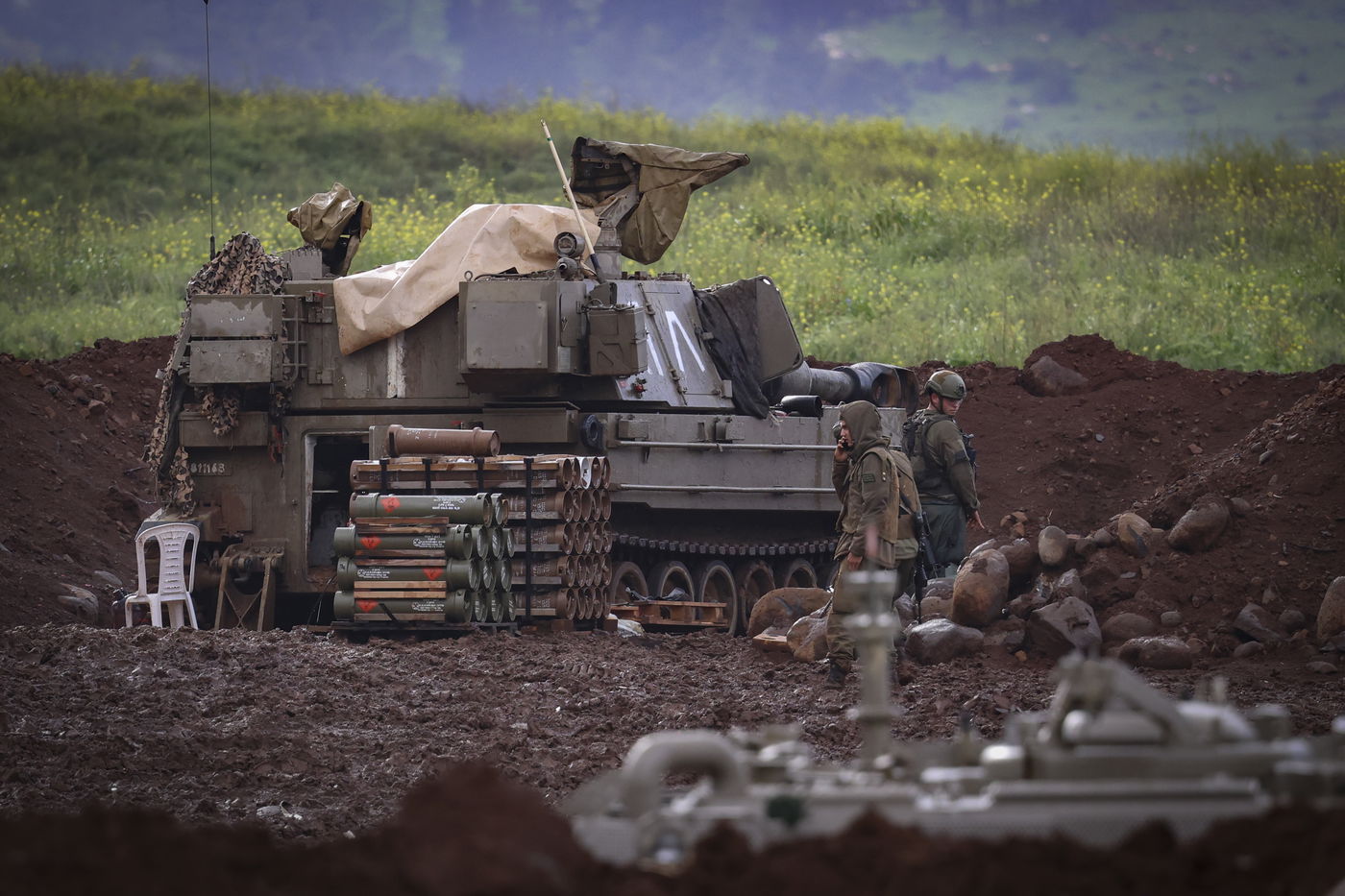 יום של מלחמה בצפון הארץ: חיילי צה"ל ליד הגבול עם לבנון