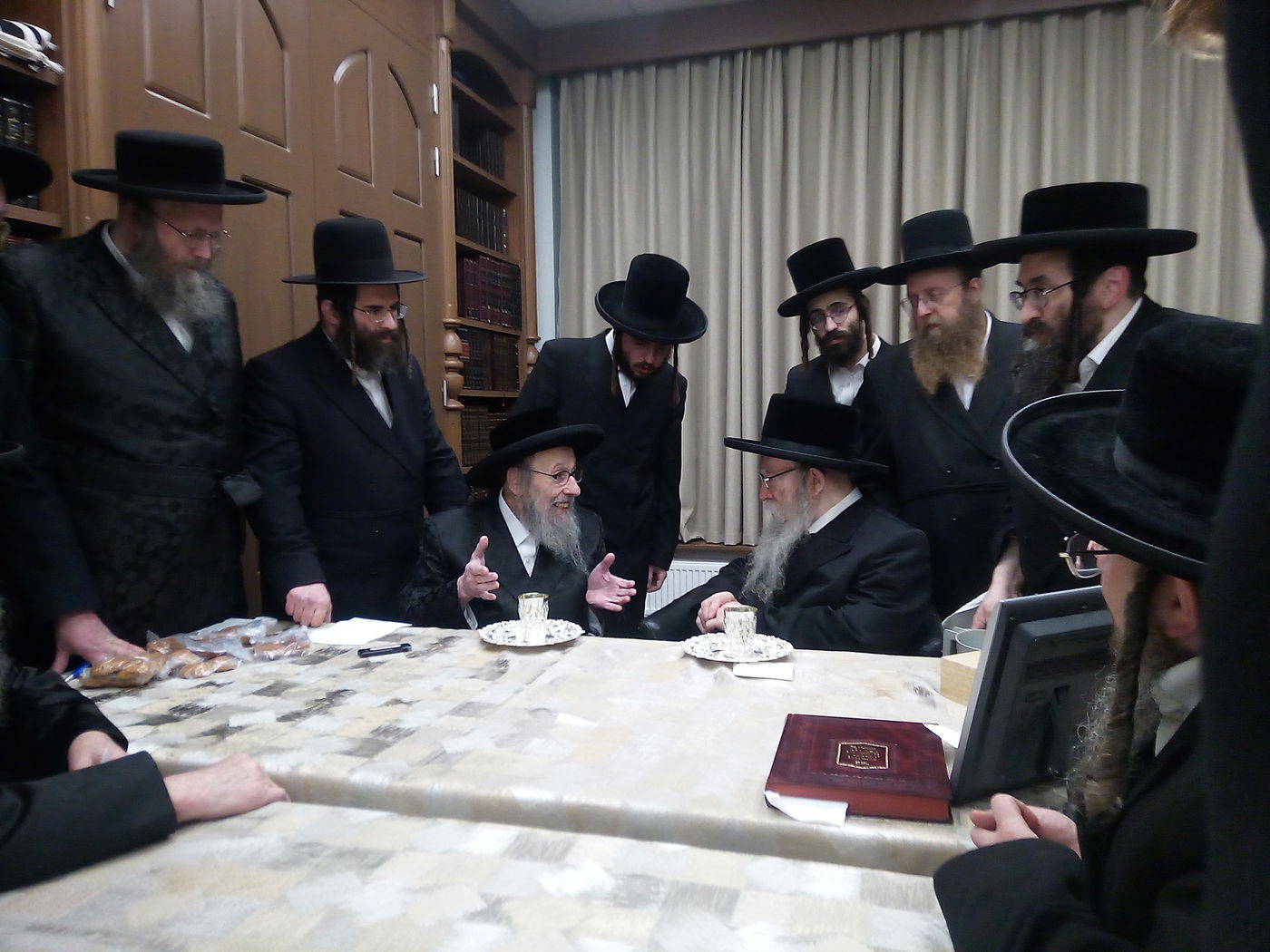  דומ"ץ סאטמר, הגה"צ רבי געציל בערקוביץ בביקור אצל האדמו"ר מפשעווארסק