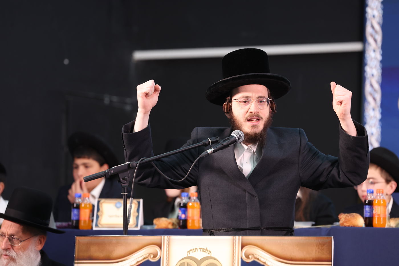 מעמד כבוד התורה בתלמוד תורה קארלין סטולין