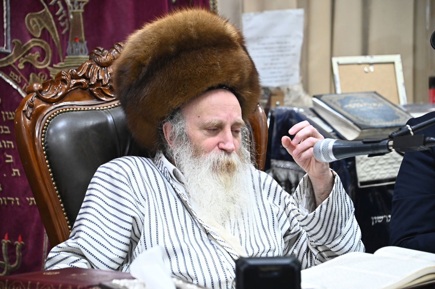 הגרי"מ מורגנשטרן בשיעור בישיבת תורת הנסתר