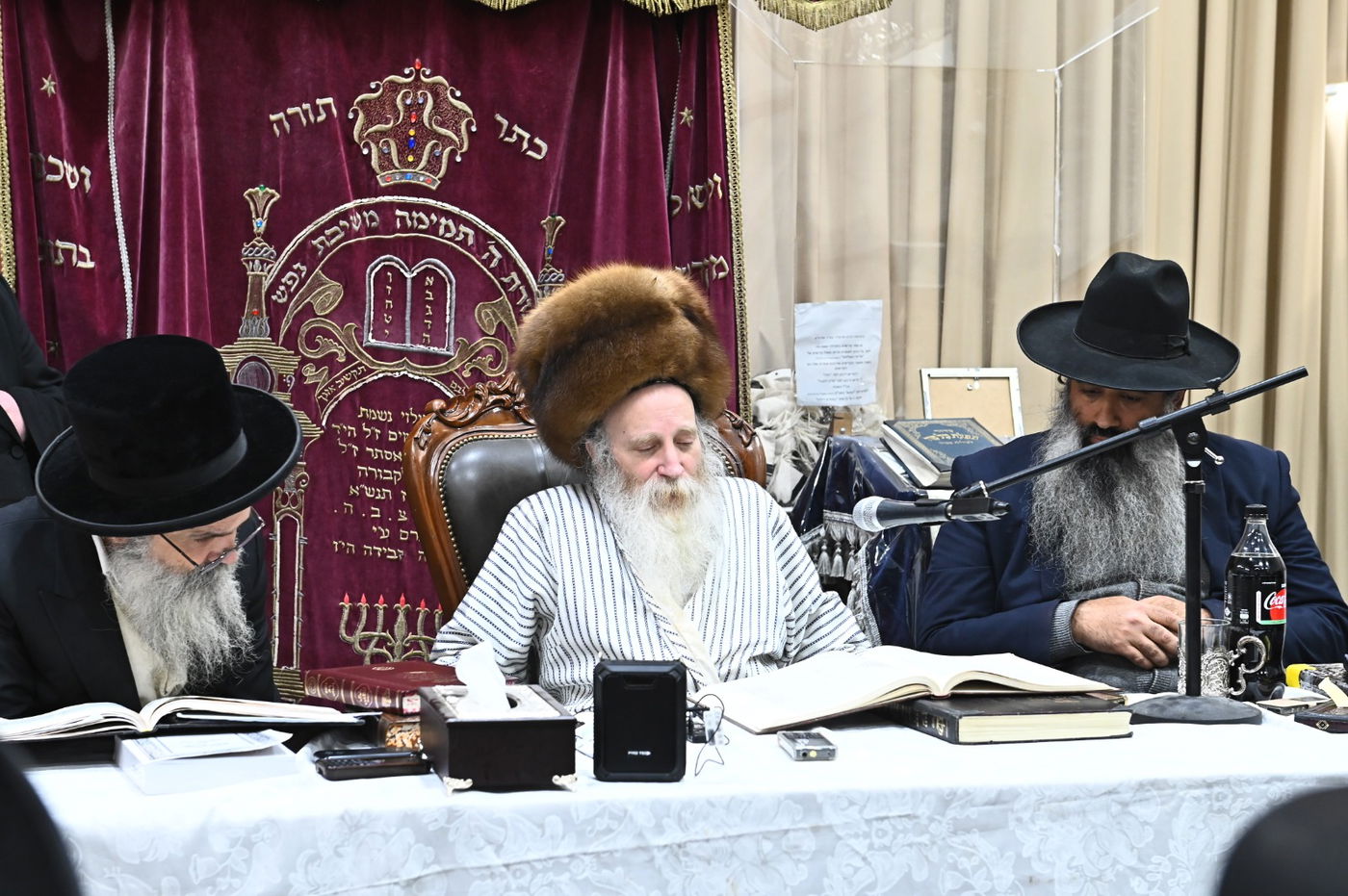 הגרי"מ מורגנשטרן בשיעור בישיבת תורת הנסתר