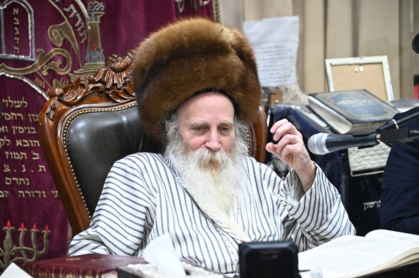 הגרי"מ מורגנשטרן בשיעור בישיבת תורת הנסתר