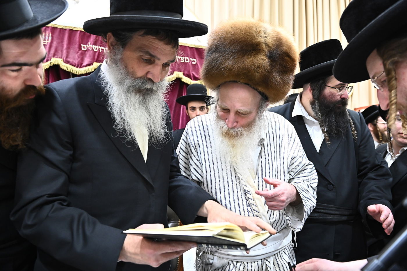 הגרי"מ מורגנשטרן בשיעור בישיבת תורת הנסתר