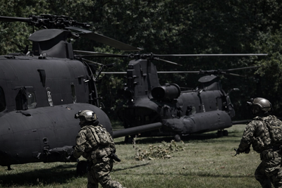 תחת עלטה מוחלטת: צבא קובה בכוננות שיא לפלישה אמריקאית