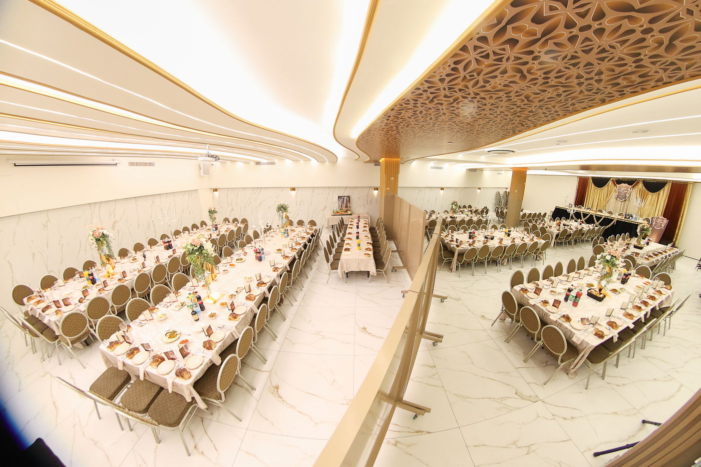 הכנסת ס"ת לקהל חסידים בחיפה