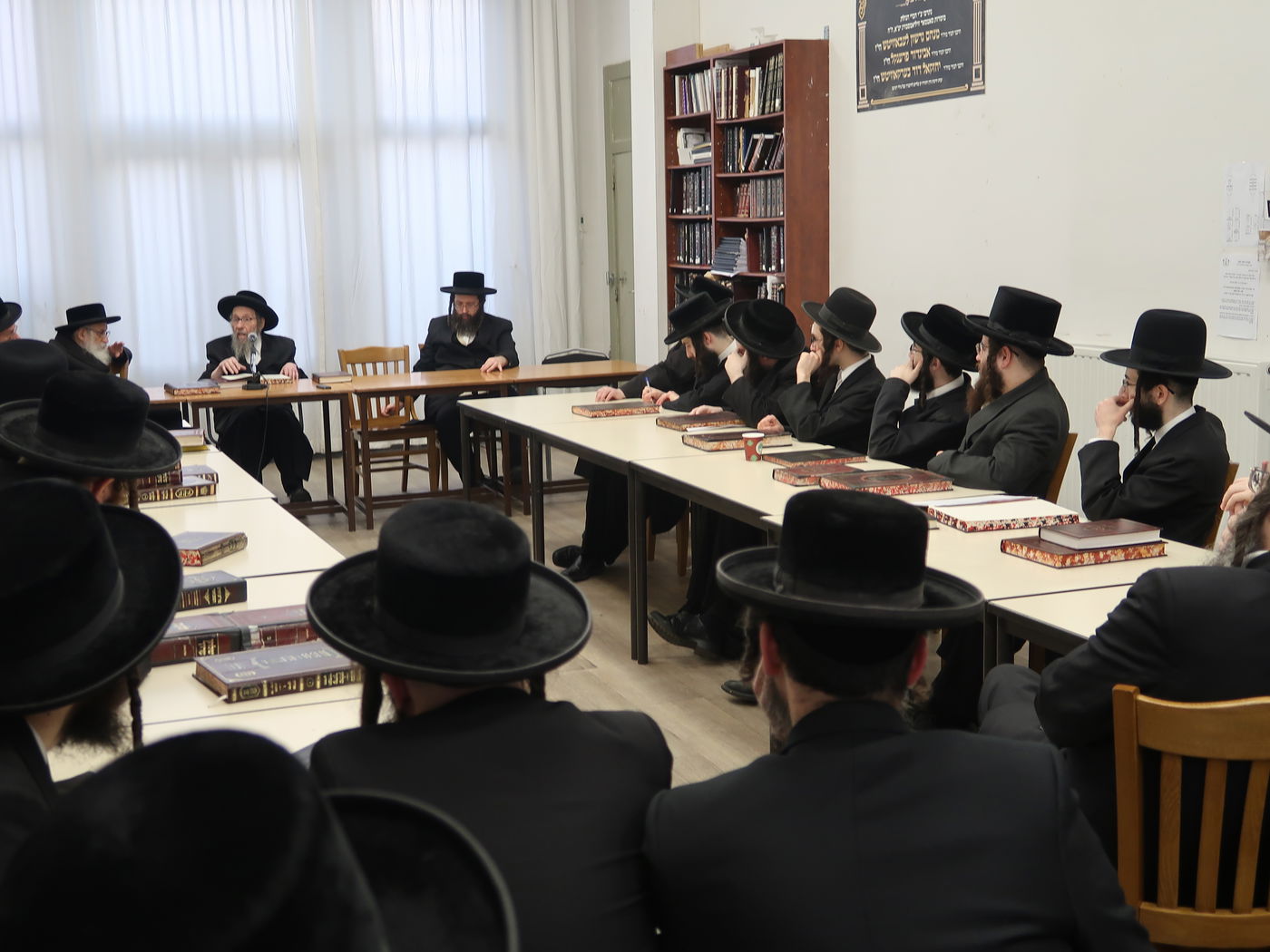  דומ"ץ סאטמר, הגה"צ רבי געציל בערקוביץ בשיעור בכולל