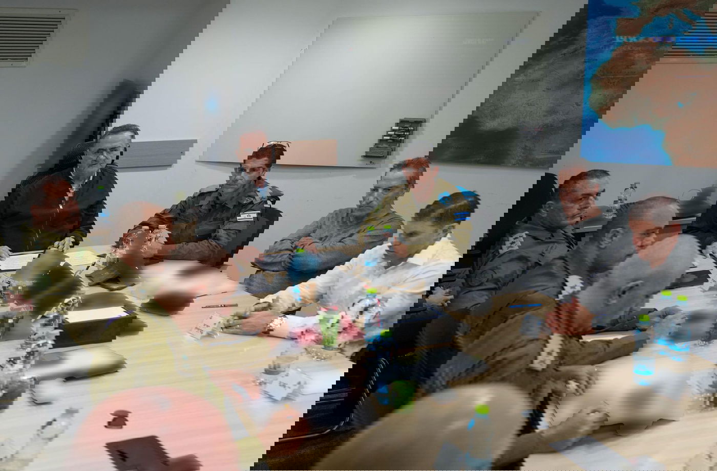 שר הביטחון ישראל כץ בהערכת מצב