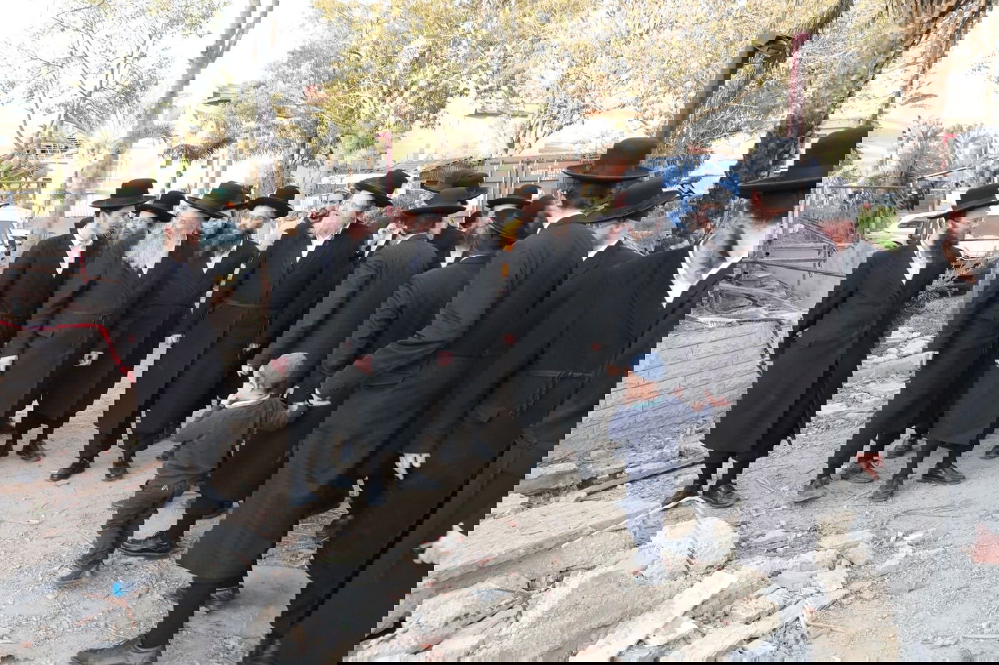 הרה"צ רבי ישראל מנחם אלתר בביקור בדימונה