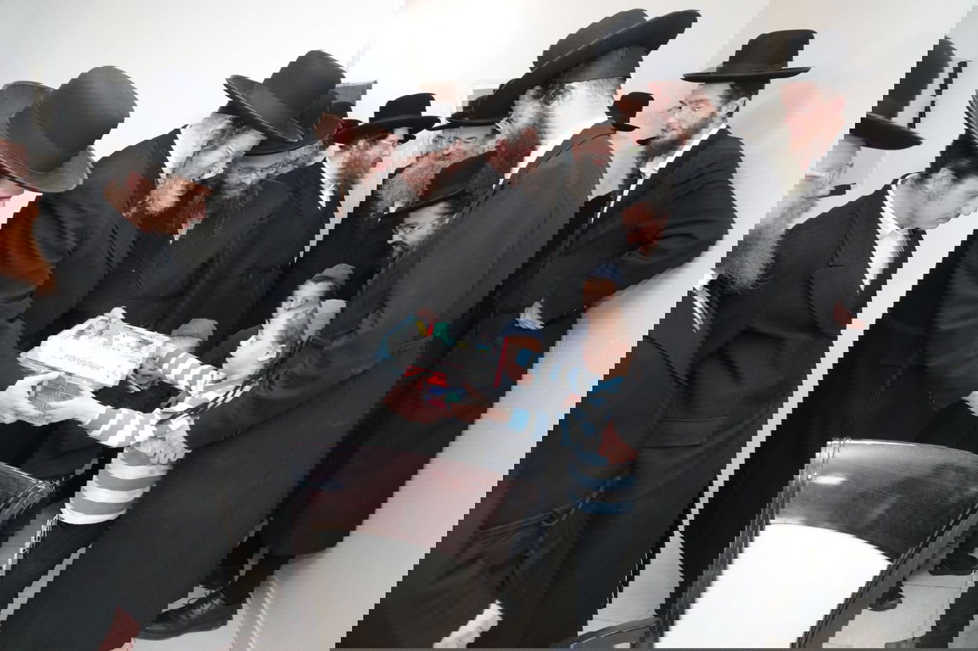 הרה"צ רבי ישראל מנחם אלתר בביקור בדימונה