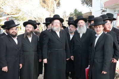 הרה"צ רבי ישראל מנחם אלתר בביקור בדימונה