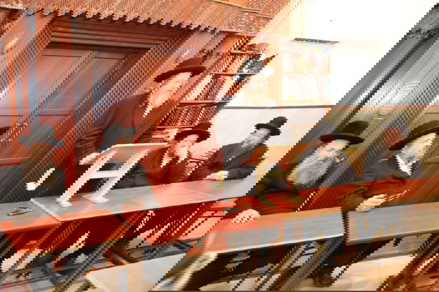 הרה"צ רבי ישראל מנחם אלתר בביקור בדימונה