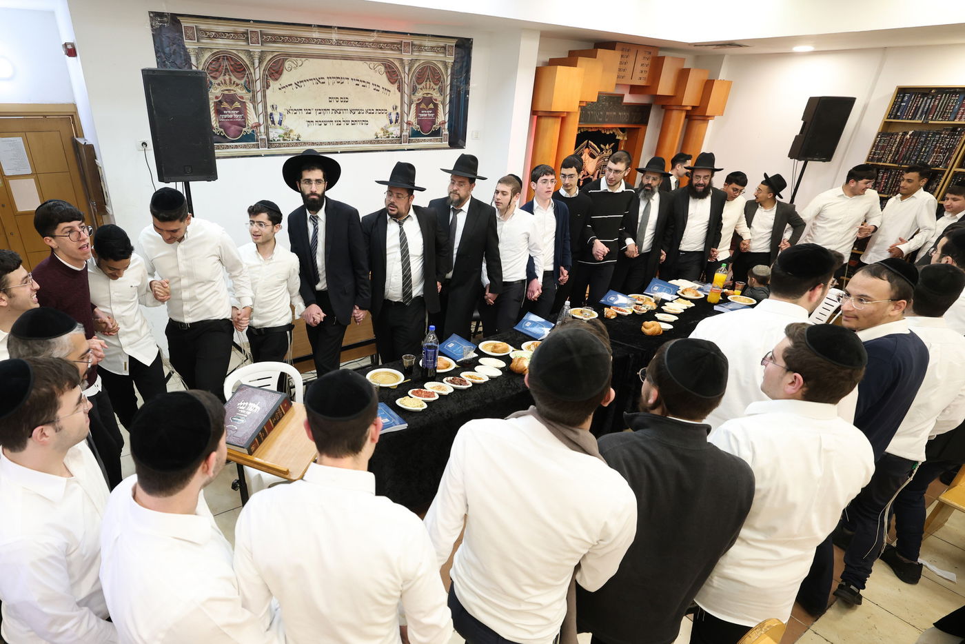 סיום מסכת בישיבת 'היכל שמעון'