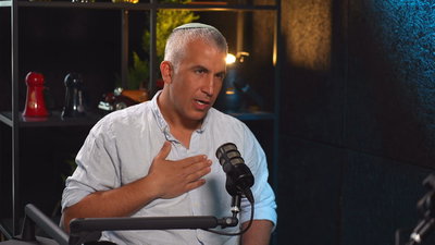 מנחם קלמנזון בראיון חג עם משה מנס