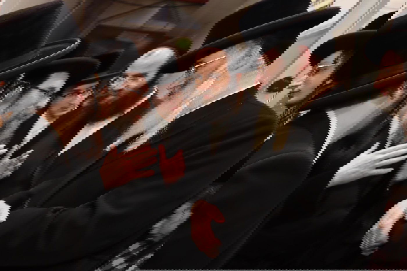 האדמו"ר מסקולען ירושלים באפיית מצות