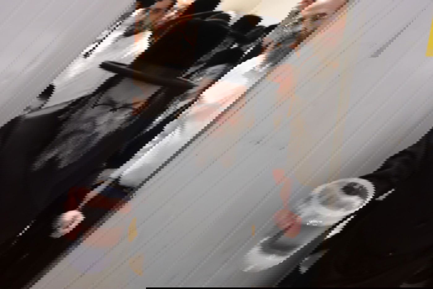 האדמו"ר מסקולען ירושלים באפיית מצות