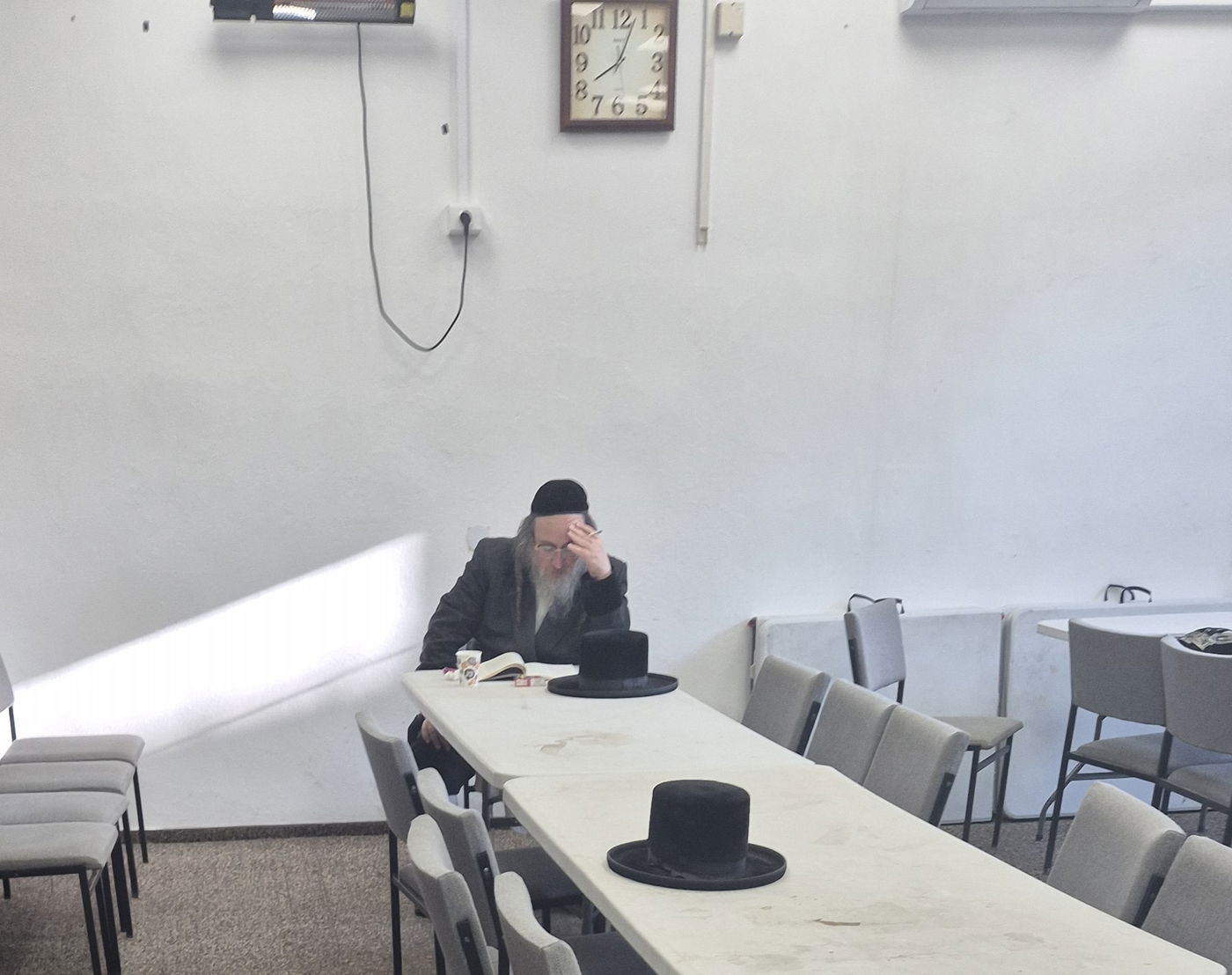 האדמו"ר מביאלה ב"ב במסע הקודש לפולין