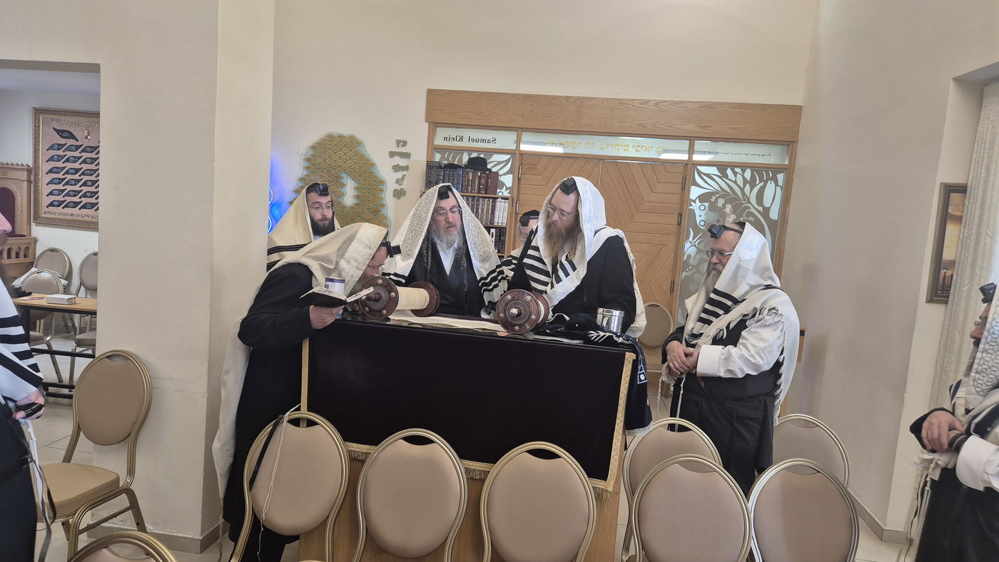 האדמו"ר מביאלה ב"ב במסע הקודש לפולין