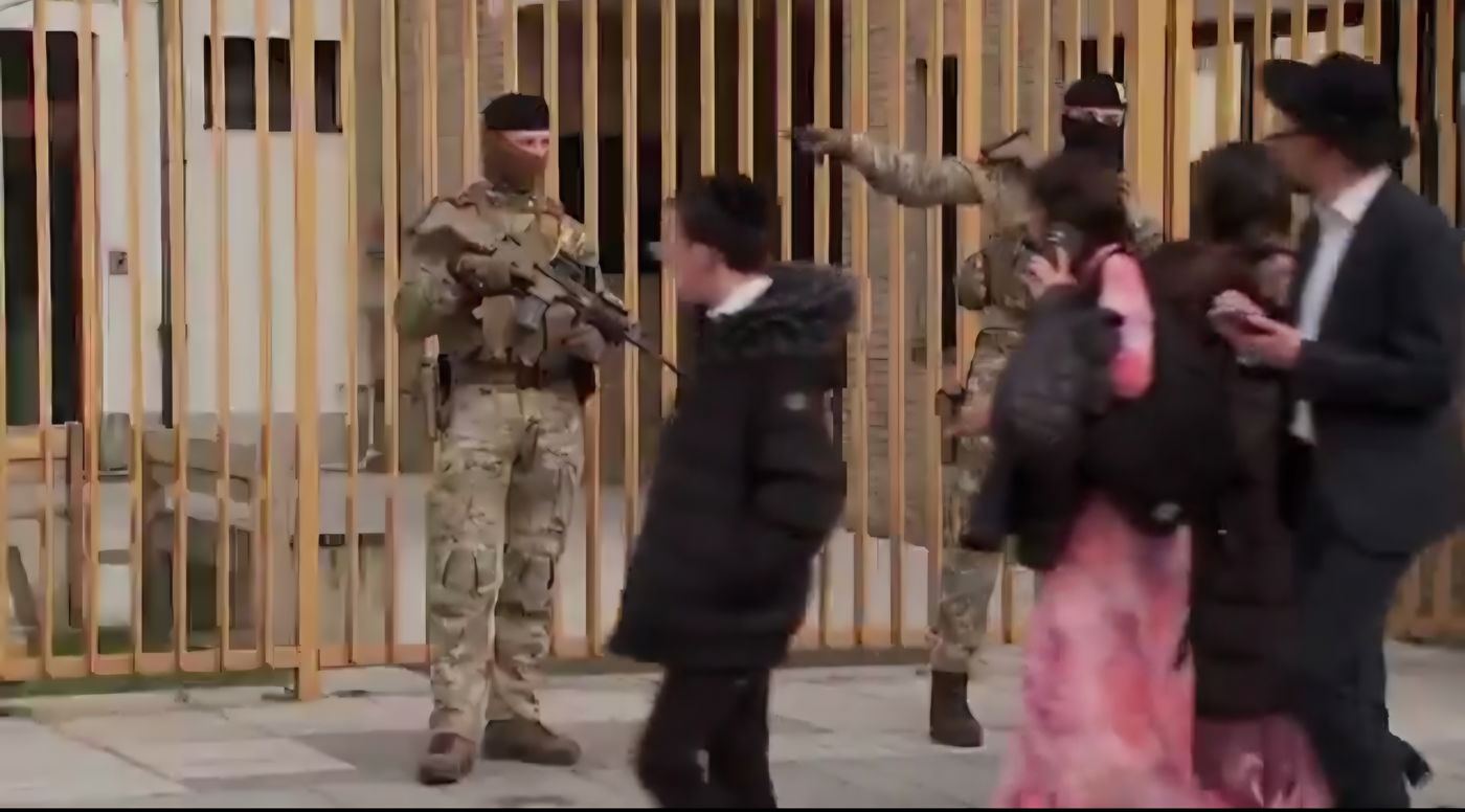 חיילים בלגים מוצבים בשכונה חרדית