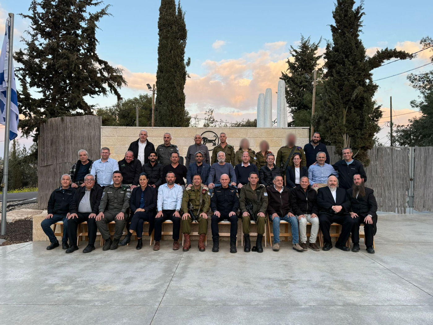 מפקד פיקוד המרכז, אלוף אבי בלוט, במפגש עם ראשי הרשויות