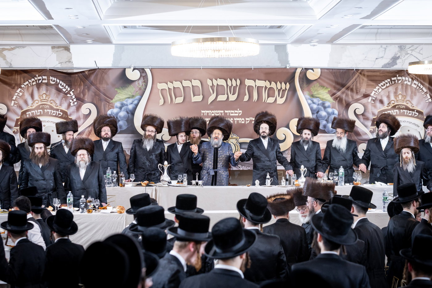 שמחת שבע הברכות בבאבוב 45