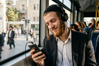 המוזיקה מתעוררת ואילו הסינגלים החדשים שאסור לכם לפספס // ביקורת מוזיקה