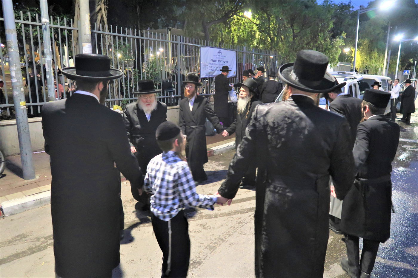 גאב"ד פרדס כץ בשאיבת מים שלנו