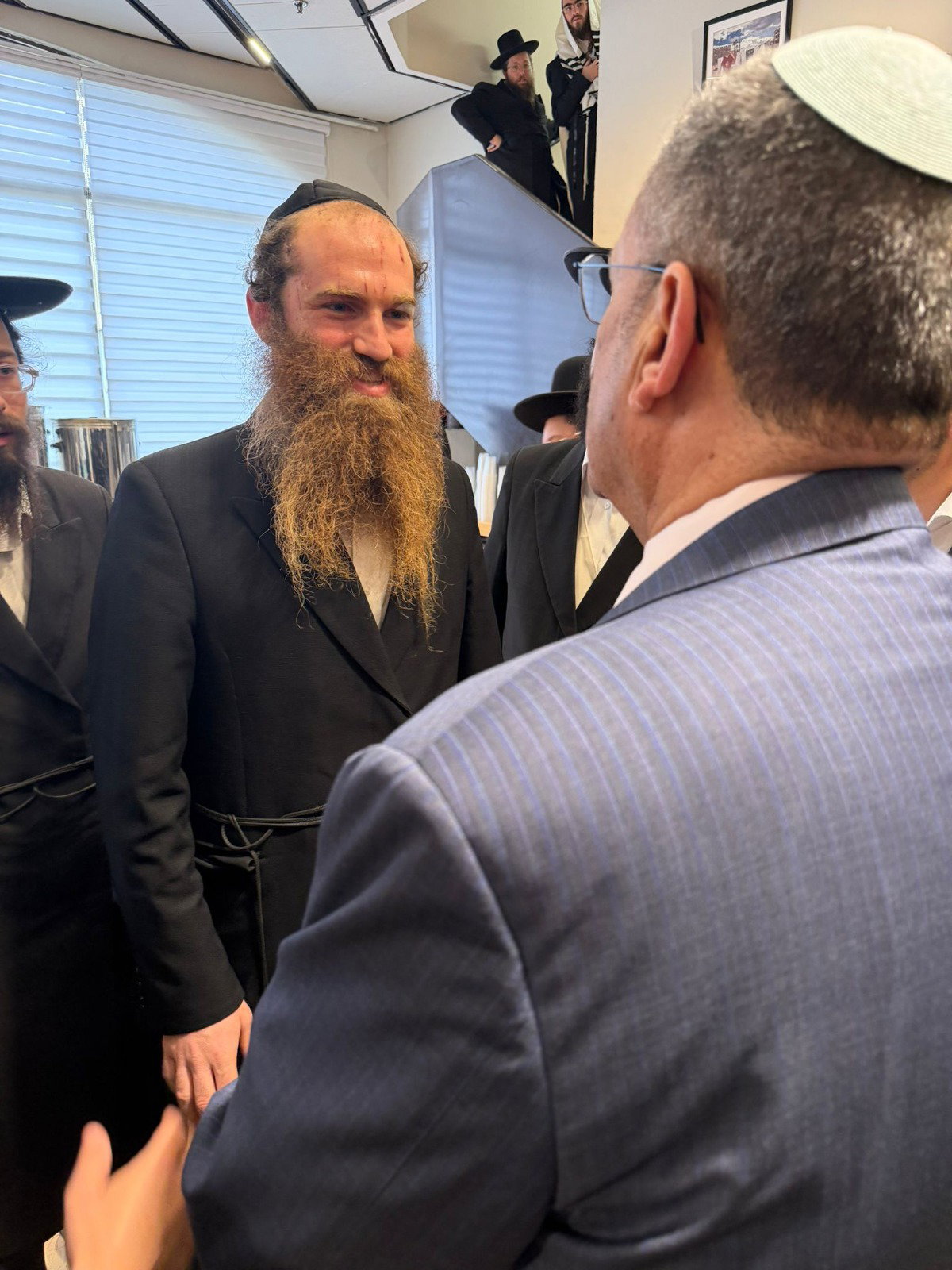 ליאון בביקור אצל מפוני ערד