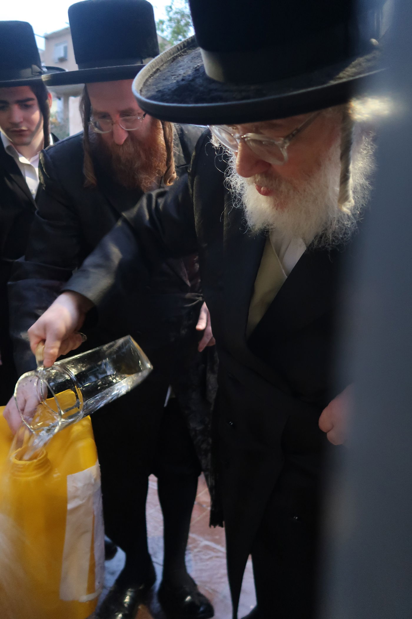 גאב"ד פרדס כץ בשאיבת מים שלנו