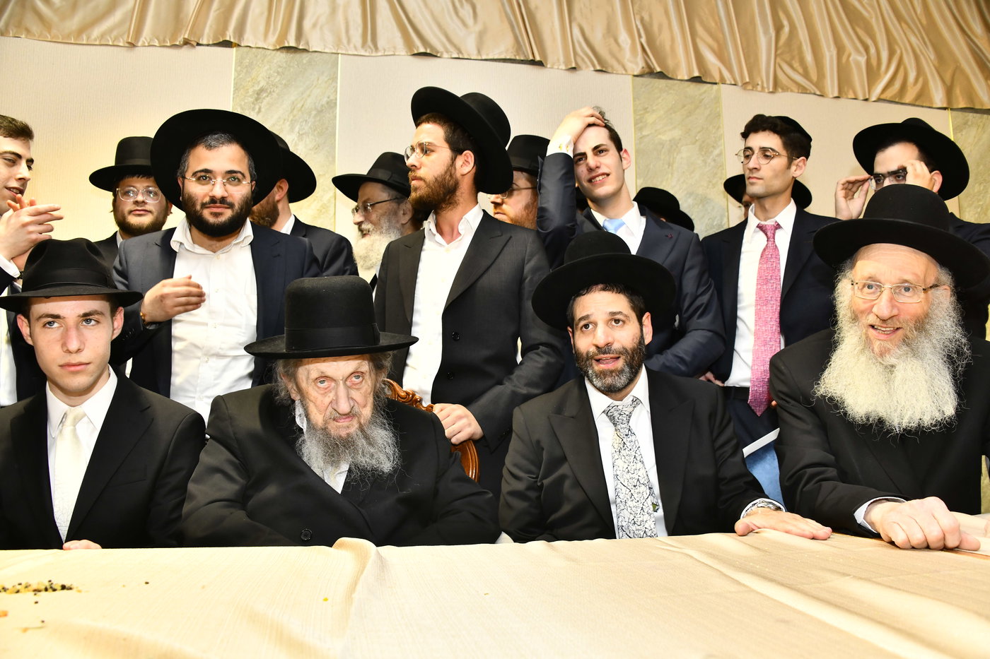 שמחת נישואי בתו של מנחם שפירא