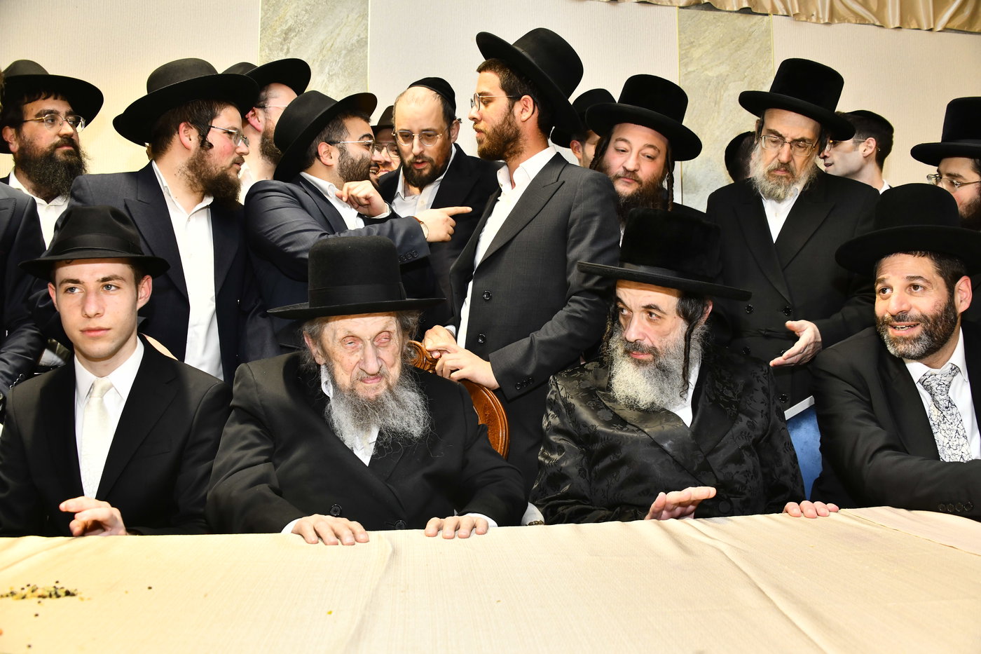 שמחת נישואי בתו של מנחם שפירא