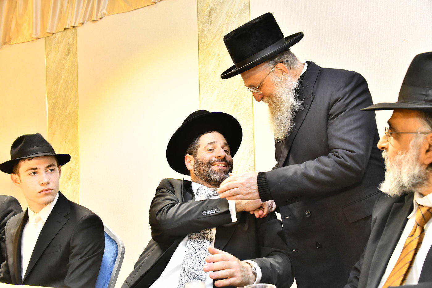 שמחת נישואי בתו של מנחם שפירא